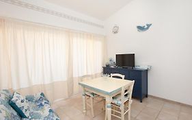 Porto Coda Cavallo Beach House a 300 mt dal mare, con terrazza panoramica