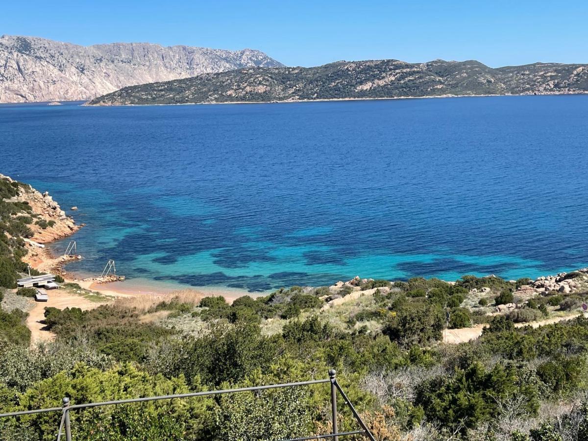 Porto Coda Cavallo Beach House a 300 mt dal mare, con terrazza panoramica San Teodoro  Esterno foto